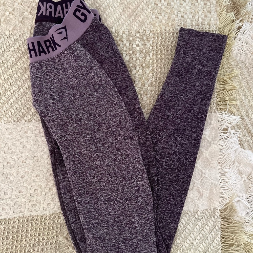 Gently used Gym Shark purple leggings. In great shape. Comfy. Stretchy.